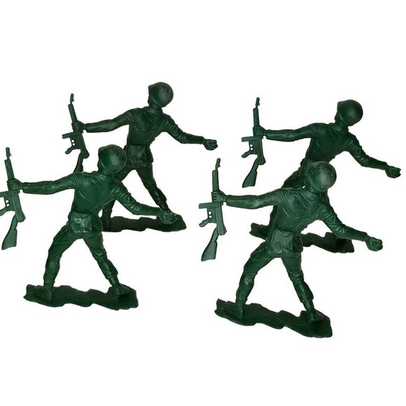 1964 Louis Marx Toy Green Army Soldiers Large 5"-6" with Guns Lot Of 4 - Picture 3 of 11